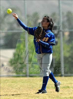 Thumbnail 1 in Mater Dei vs. Bishop Amat (Santiago Spring Fling) photogallery.