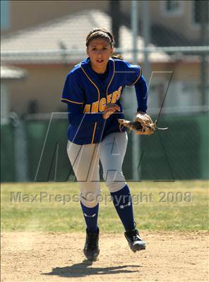Thumbnail 3 in Mater Dei vs. Bishop Amat (Santiago Spring Fling) photogallery.