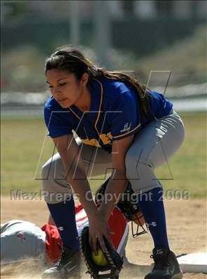 Thumbnail 3 in Mater Dei vs. Bishop Amat (Santiago Spring Fling) photogallery.