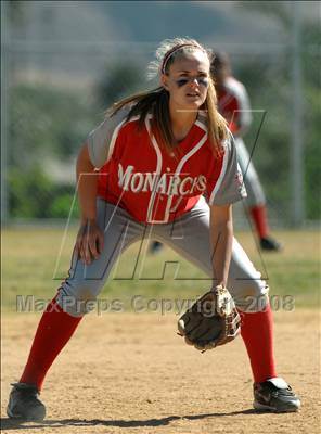 Thumbnail 2 in Mater Dei vs. Bishop Amat (Santiago Spring Fling) photogallery.