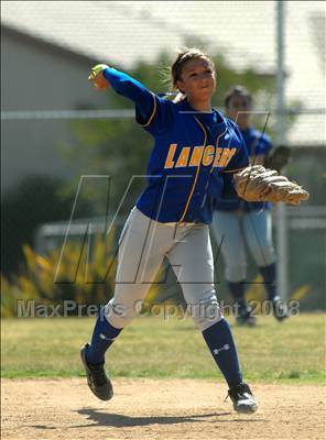 Thumbnail 2 in Mater Dei vs. Bishop Amat (Santiago Spring Fling) photogallery.