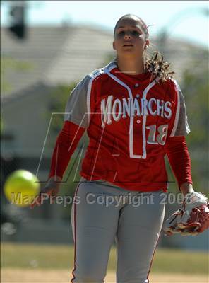 Thumbnail 3 in Mater Dei vs. Bishop Amat (Santiago Spring Fling) photogallery.