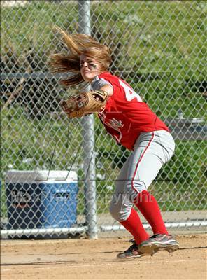 Thumbnail 2 in Mater Dei vs. Bishop Amat (Santiago Spring Fling) photogallery.