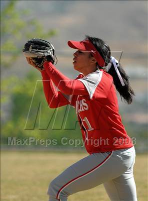 Thumbnail 1 in Mater Dei vs. Bishop Amat (Santiago Spring Fling) photogallery.