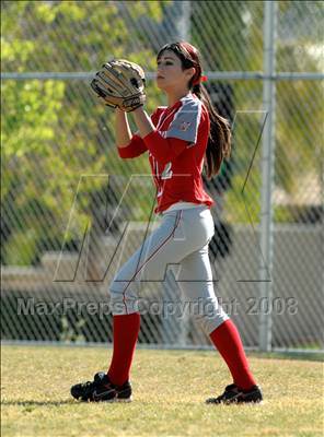 Thumbnail 3 in Mater Dei vs. Bishop Amat (Santiago Spring Fling) photogallery.