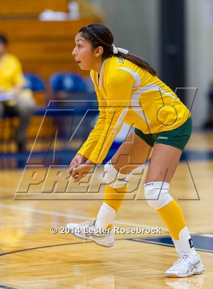 Thumbnail 3 in Fredericksburg vs. Crystal City (3A Bi-District) photogallery.