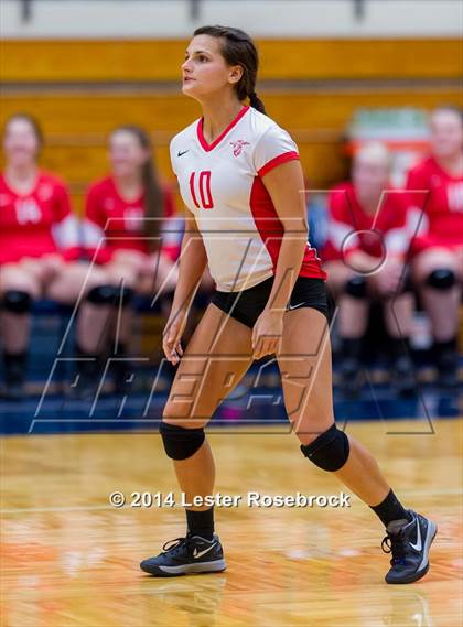 Thumbnail 3 in Fredericksburg vs. Crystal City (3A Bi-District) photogallery.
