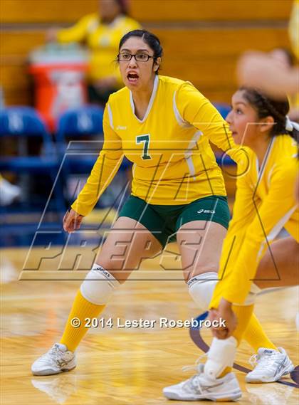 Thumbnail 3 in Fredericksburg vs. Crystal City (3A Bi-District) photogallery.