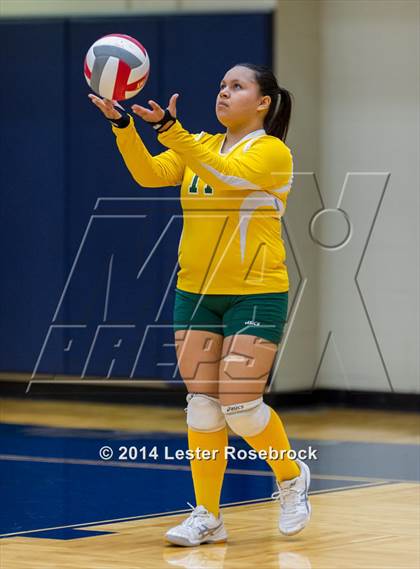 Thumbnail 2 in Fredericksburg vs. Crystal City (3A Bi-District) photogallery.