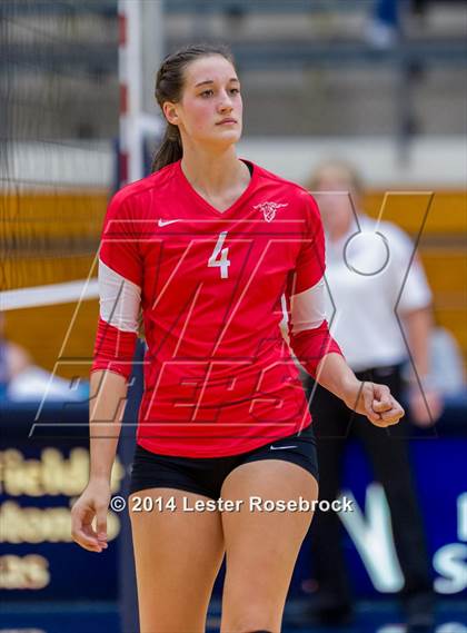 Thumbnail 2 in Fredericksburg vs. Crystal City (3A Bi-District) photogallery.