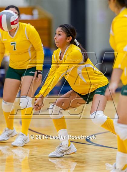 Thumbnail 2 in Fredericksburg vs. Crystal City (3A Bi-District) photogallery.