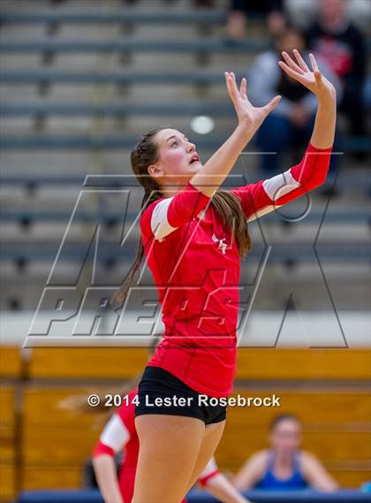 Thumbnail 3 in Fredericksburg vs. Crystal City (3A Bi-District) photogallery.