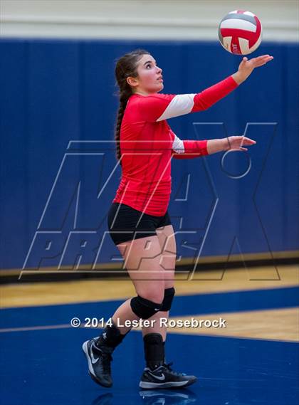 Thumbnail 2 in Fredericksburg vs. Crystal City (3A Bi-District) photogallery.