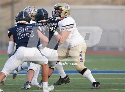 Thumbnail 2 in Bradshaw Christian @  Vista del Lago photogallery.