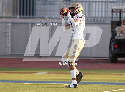 Thumbnail 2 in Bradshaw Christian @  Vista del Lago photogallery.