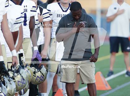 Thumbnail 2 in Bradshaw Christian @  Vista del Lago photogallery.