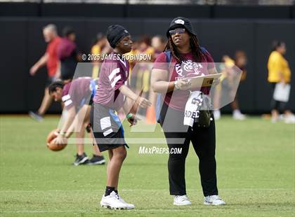 Thumbnail 2 in Wolfson vs Gadsden County (Jaguars Preseason Classic) photogallery.
