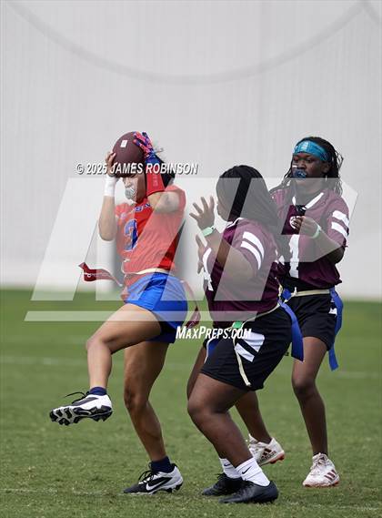 Thumbnail 2 in Wolfson vs Gadsden County (Jaguars Preseason Classic) photogallery.