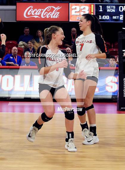 Thumbnail 2 in Falls Lake Academy vs. Polk County (NCHSAA 1A Final) photogallery.