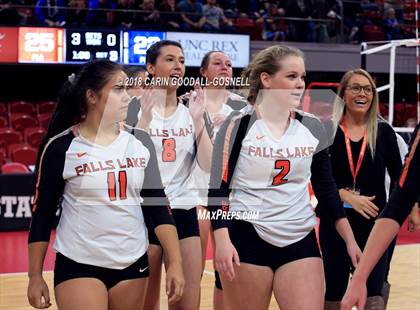 Thumbnail 2 in Falls Lake Academy vs. Polk County (NCHSAA 1A Final) photogallery.
