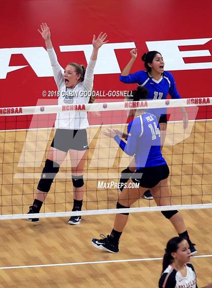 Thumbnail 3 in Falls Lake Academy vs. Polk County (NCHSAA 1A Final) photogallery.