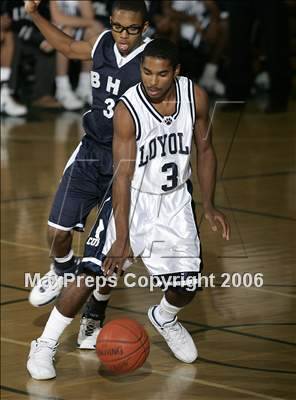 Thumbnail 3 in Bakersfield vs. Loyola (Torrey Pines Holiday Prep Classic) photogallery.