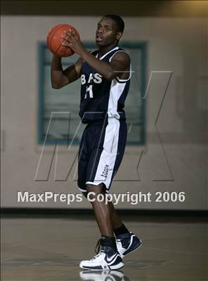 Thumbnail 1 in Bakersfield vs. Loyola (Torrey Pines Holiday Prep Classic) photogallery.