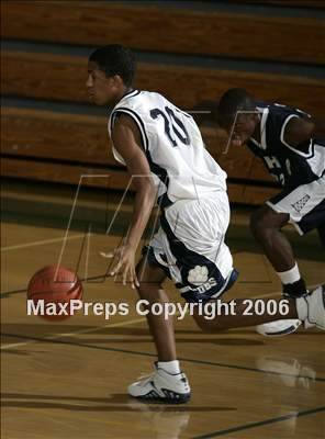 Thumbnail 2 in Bakersfield vs. Loyola (Torrey Pines Holiday Prep Classic) photogallery.