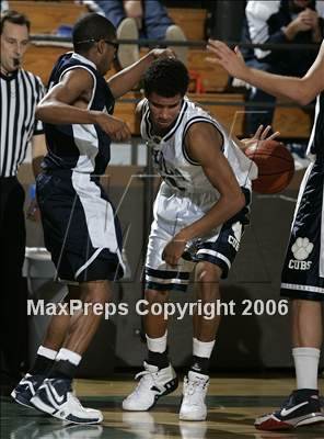 Thumbnail 1 in Bakersfield vs. Loyola (Torrey Pines Holiday Prep Classic) photogallery.