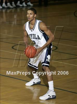 Thumbnail 2 in Bakersfield vs. Loyola (Torrey Pines Holiday Prep Classic) photogallery.