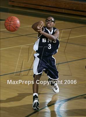 Thumbnail 1 in Bakersfield vs. Loyola (Torrey Pines Holiday Prep Classic) photogallery.