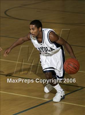 Thumbnail 1 in Bakersfield vs. Loyola (Torrey Pines Holiday Prep Classic) photogallery.