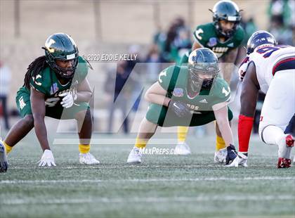 Thumbnail 2 in Ryan vs. Longview (UIL 5A Division 1 Regional Semifinal) photogallery.