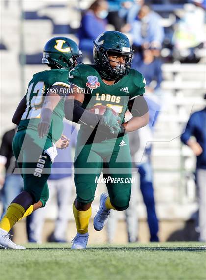 Thumbnail 2 in Ryan vs. Longview (UIL 5A Division 1 Regional Semifinal) photogallery.