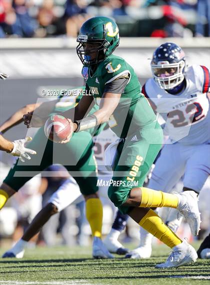 Thumbnail 3 in Ryan vs. Longview (UIL 5A Division 1 Regional Semifinal) photogallery.