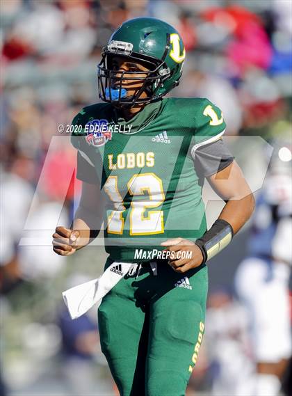 Thumbnail 2 in Ryan vs. Longview (UIL 5A Division 1 Regional Semifinal) photogallery.