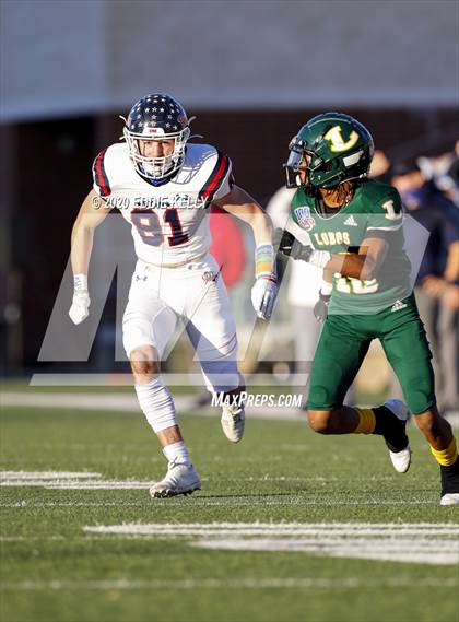 Thumbnail 1 in Ryan vs. Longview (UIL 5A Division 1 Regional Semifinal) photogallery.