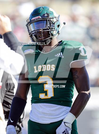 Thumbnail 3 in Ryan vs. Longview (UIL 5A Division 1 Regional Semifinal) photogallery.