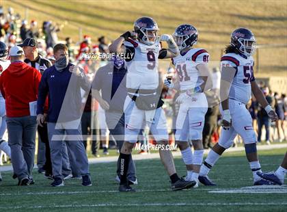 Thumbnail 2 in Ryan vs. Longview (UIL 5A Division 1 Regional Semifinal) photogallery.