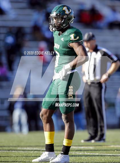Thumbnail 1 in Ryan vs. Longview (UIL 5A Division 1 Regional Semifinal) photogallery.