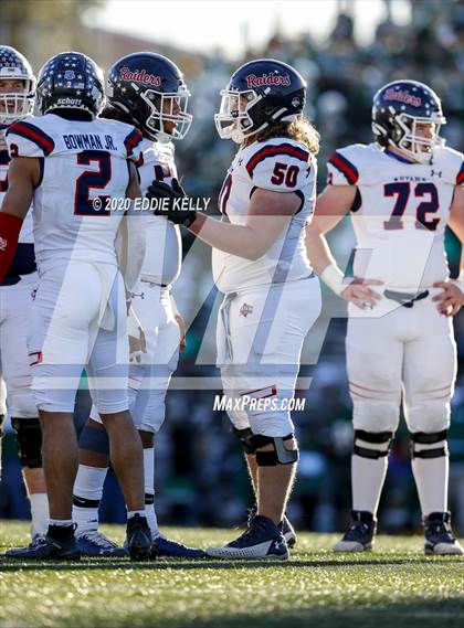 Thumbnail 3 in Ryan vs. Longview (UIL 5A Division 1 Regional Semifinal) photogallery.