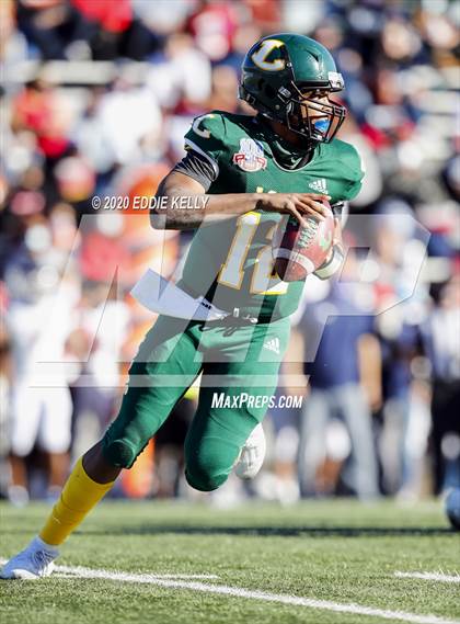 Thumbnail 3 in Ryan vs. Longview (UIL 5A Division 1 Regional Semifinal) photogallery.