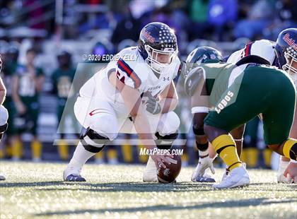 Thumbnail 2 in Ryan vs. Longview (UIL 5A Division 1 Regional Semifinal) photogallery.