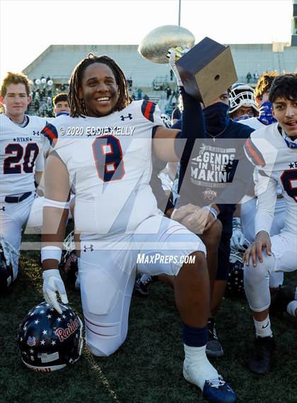 Thumbnail 3 in Ryan vs. Longview (UIL 5A Division 1 Regional Semifinal) photogallery.