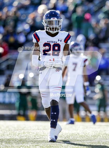 Thumbnail 1 in Ryan vs. Longview (UIL 5A Division 1 Regional Semifinal) photogallery.
