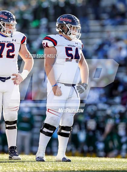 Thumbnail 1 in Ryan vs. Longview (UIL 5A Division 1 Regional Semifinal) photogallery.