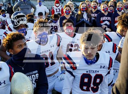 Thumbnail 1 in Ryan vs. Longview (UIL 5A Division 1 Regional Semifinal) photogallery.