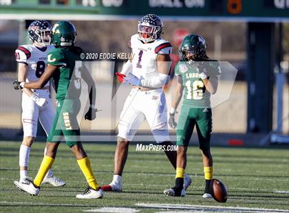 Thumbnail 3 in Ryan vs. Longview (UIL 5A Division 1 Regional Semifinal) photogallery.