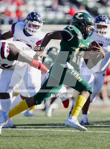 Thumbnail 2 in Ryan vs. Longview (UIL 5A Division 1 Regional Semifinal) photogallery.