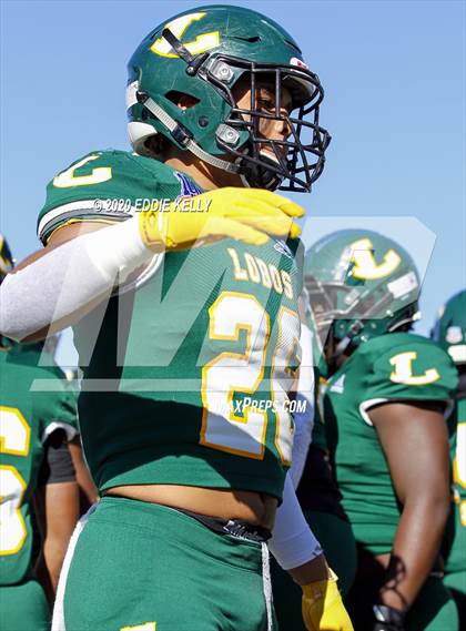 Thumbnail 2 in Ryan vs. Longview (UIL 5A Division 1 Regional Semifinal) photogallery.